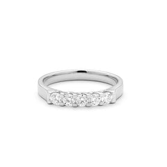 Facet Classic 18 Karat Weissgold Memoire Ring mit Diamanten