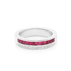 Facet Cnc Ring Halbgefasster Rubin Memoirering mit Diamant & Baguette