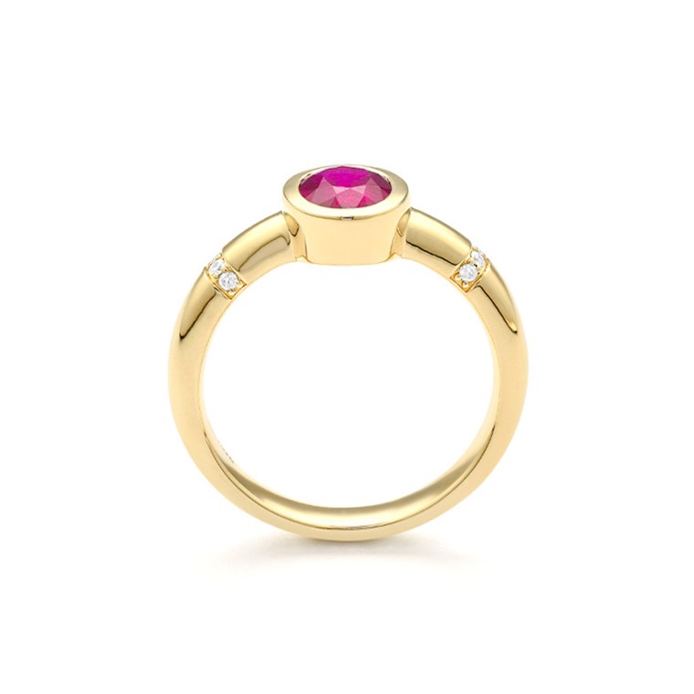 Facet Traceability 18 Karat Gelbgold Rubin Ring mit Diamanten